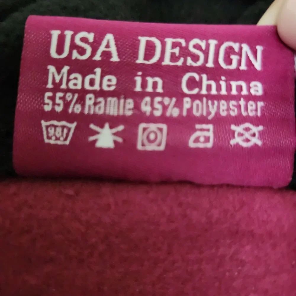 Nugget Casino Resort Unisex Magenta Fleece Vest Full Front Zip Zip Pockets Large - Picture 6 of 7